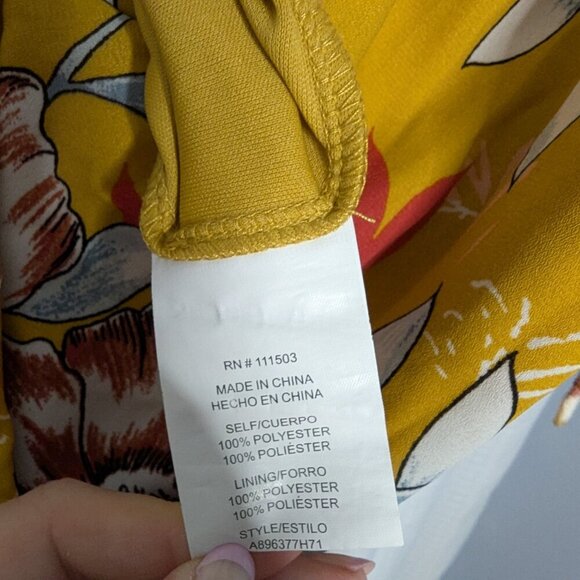 As U Wish Capri Jumpsuit, Gold with Floral, Size XS - Picture 5 of 7